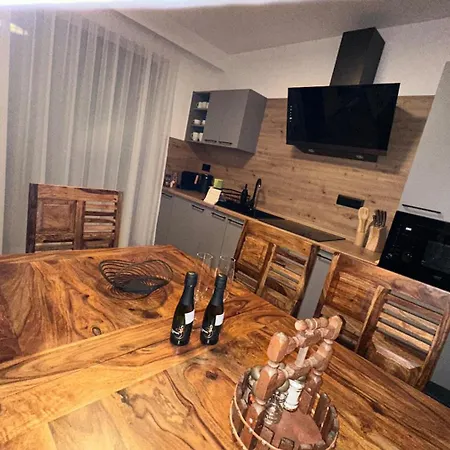 Beautiful Luxury House Apartment *