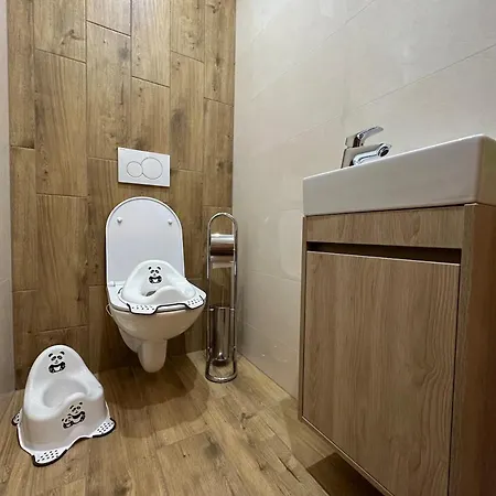 Beautiful Luxury House Apartamento Mlynica